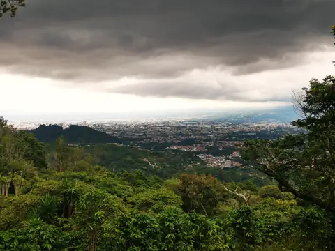 Údolí pod mraky — Sopky a hory, Biorezervace Rio Ángel