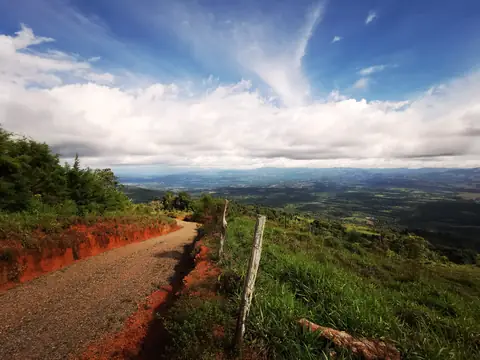 Cesta údolím — Sopky a hory, Biorezervace Rio Ángel